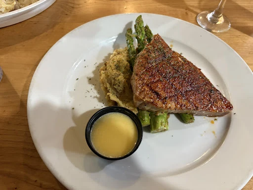 Castaway’s Seafood & Grill photo 5